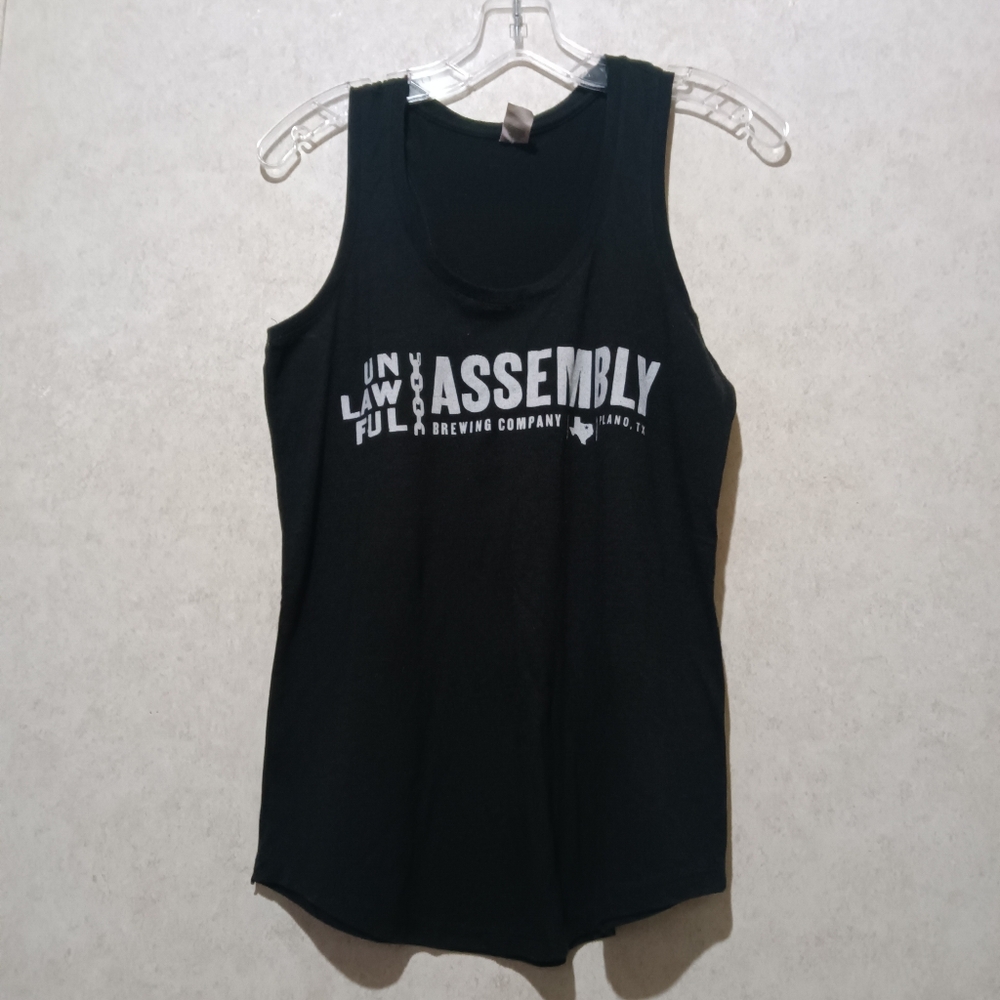 District Made black tank top with graphic design size medium